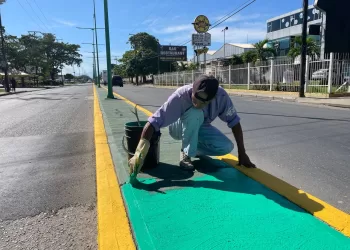 vía principal de Paraparal