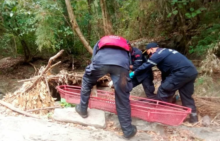 Bomberos rescatan el cuerpo del cristiano que murió en ayuno