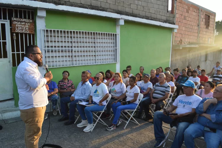 Jesús Acosta Medina juramentó a más de 60 personas y avanza rumbo a los 600K por Venezuela