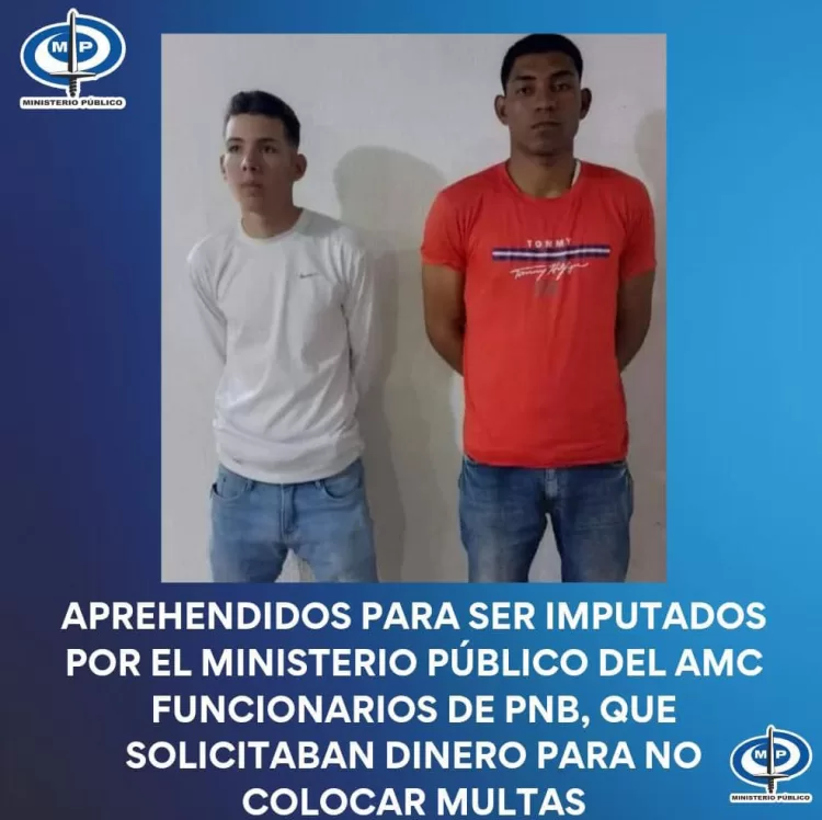Funcionarios detenidos