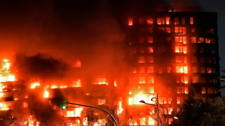 incendio en edificio en Valencia