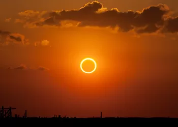 Eclipse solar total
