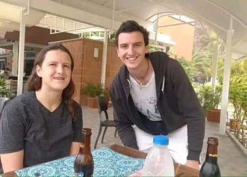 Rebeca García y su hermano Francisco García