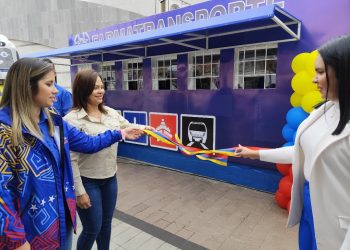Metro de Valencia inauguró FarmaTransporte