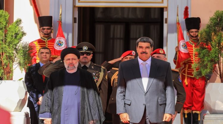 Maduro lamenta muerte del Presidente de Irán
