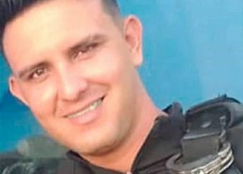 Policía