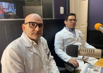 Doctores, cáncer de mama