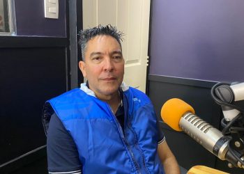 Peter Flemm, carcajadas