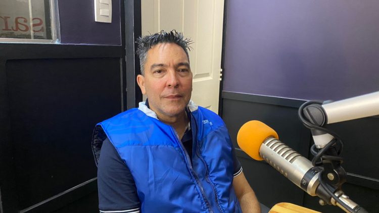 Peter Flemm, carcajadas