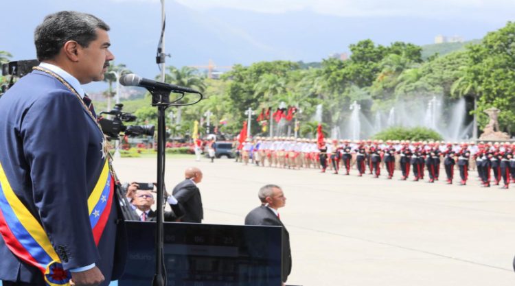 Maduro durante desfile