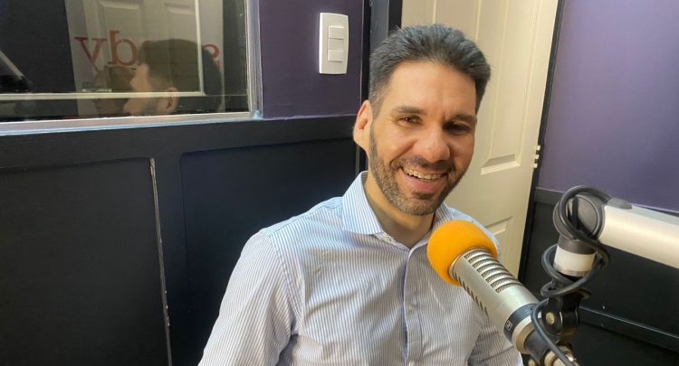 Isaac Pérez Yunis, políticas