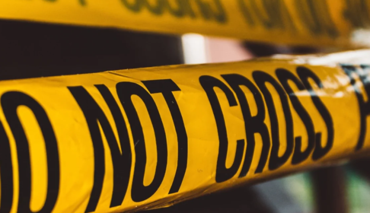 Adolescente condenada a cadena perpetua por asesinar a su madre