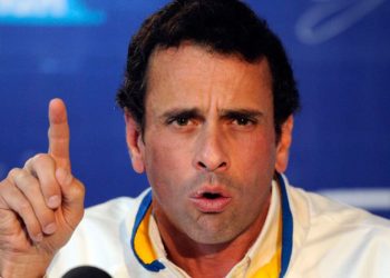 Renuncia irrevocable de Capriles