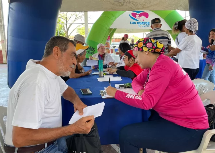 Adultos mayores fueron atendidos