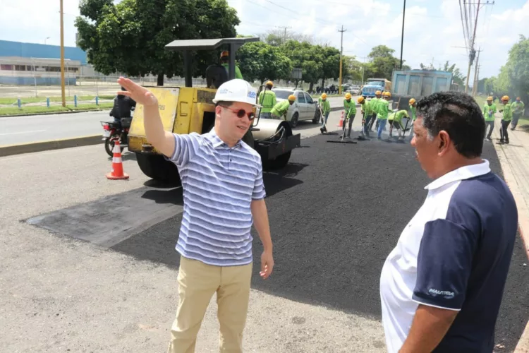 Alcalde Fuenmayor supervisó trabajos de remodelación de la avenida Alí Primera