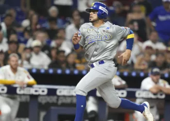 Magallanes se llevó el duelo ante el Caracas en el Choque de Gigantes