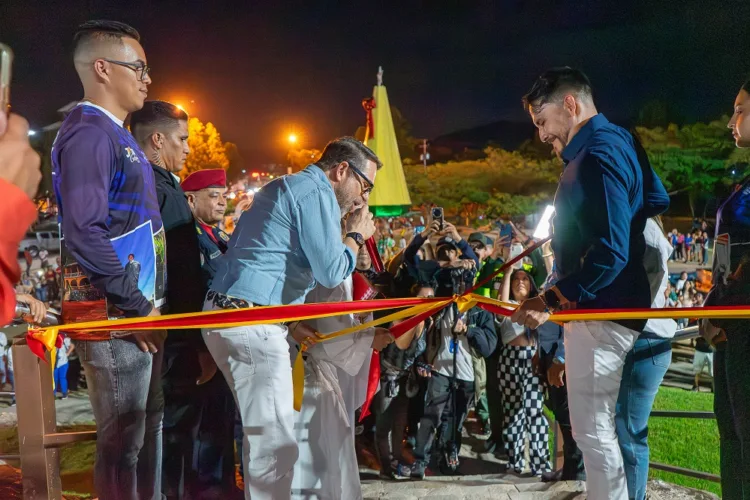 Lacava y Castañeda inauguran Parque Metropolitano "San Agustín de Guacara"