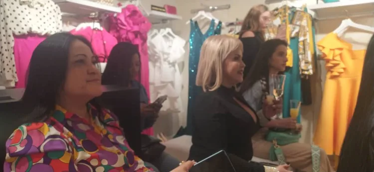 Las mujeres merecemos ser felices
