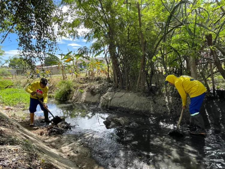Alcaldía de Los Guayos desplegó cuadrillas de limpieza