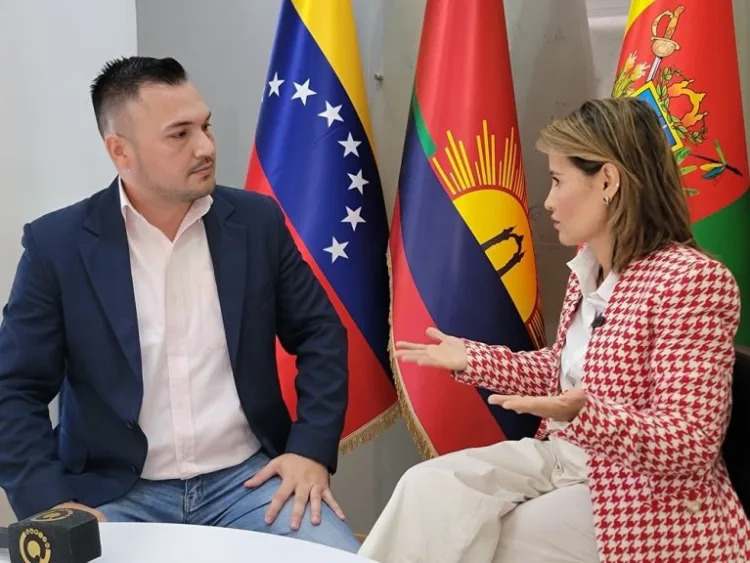 alcaldesa Dina Castillo