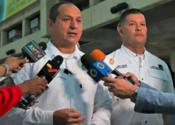 la dirección (e) del aeropuerto