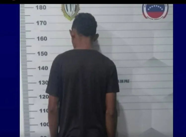 por apenas tres dólares