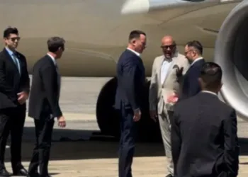 Asesor de Trump llegó a Venezuela para reunirse con Maduro
