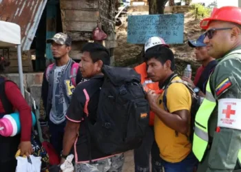 Un total de 812 personas provenientes de Colombia han cruzado la frontera hacia Venezuela, como resultado de los enfrentamientos armados entre las autoridades colombianas, el Ejército de Liberación Nacional (ELN) y las FARC.