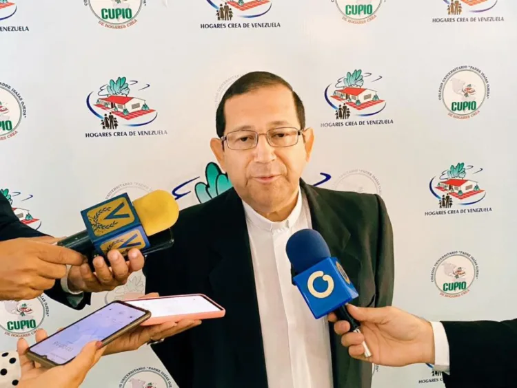 Hogares Crea sigue firme