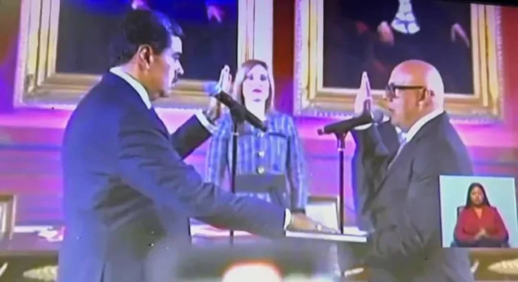 Maduro fue juramentado