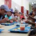 Más de 350 adultos mayores