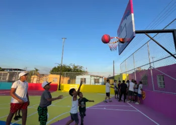 Reinaugurada cancha deportiva