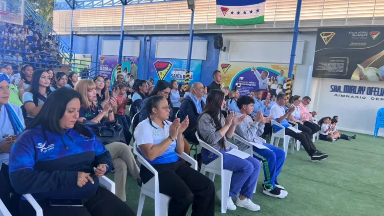 El Colegio Santa Rosa celebra este viernes un acto de reconocimiento a los docentes en el marco del Día del Maestro.