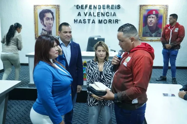 Alcaldesa Dina Castillo acompañó juramentación del Concejo Municipal