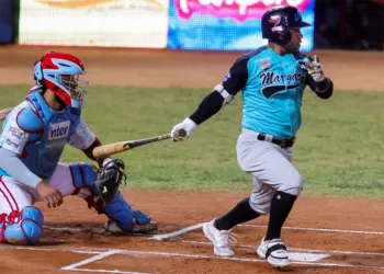 Los Bravos de Margarita conquistaron el primer duelo de la final ante los Cardenales de Lara, con marcador de 4 carreras a 2, en el estadio Antonio Herrera Gutiérrez de Barquisimeto.