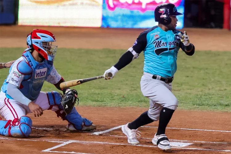 Los Bravos de Margarita conquistaron el primer duelo de la final ante los Cardenales de Lara, con marcador de 4 carreras a 2, en el estadio Antonio Herrera Gutiérrez de Barquisimeto.