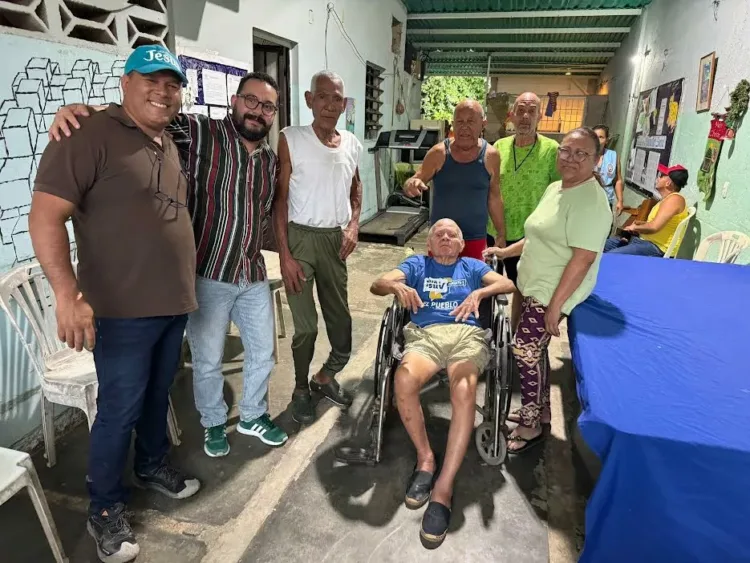Integrantes del equipo social de la alcaldía de Valencia hicieron una visita a la casa hogar “Benevolencia”, ubicada en la parroquia Miguel Peña, para evaluar las condiciones en la que se encuentra la infraestructura y las áreas del recinto.
