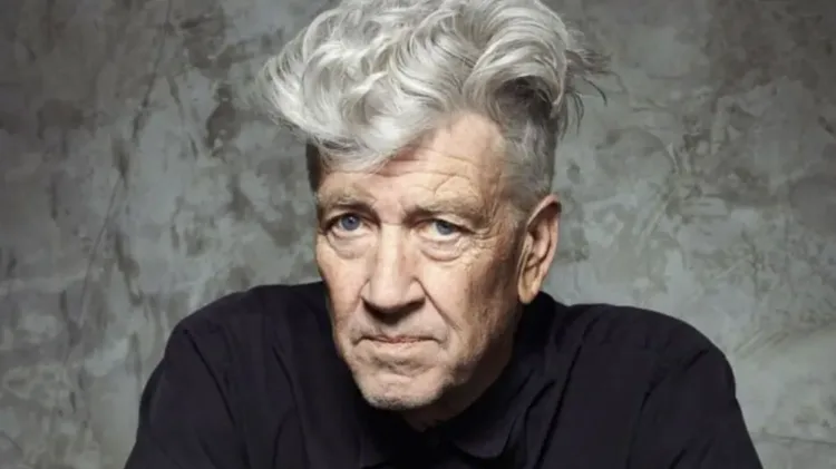 David Lynch, reconocido cineasta de origen estadounidense, falleció este jueves a los 78 años de edad, según anunció su propia familia.