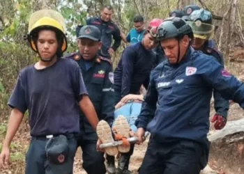 Mujer desorientada en El Casupo