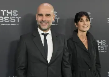 Pep Guardiola se divorció recientemente de su esposa, Cristina Serra, tras 30 años de unión.