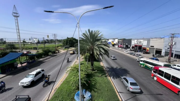 Este miércoles se registró un asalto a mano armada en una unidad de transporte colectivo que cubría la ruta Big Low – Flor Amarillo.