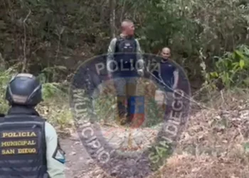 Un senderista fue rescatado este jueves en el cerro Kairoi, ubicado en el municipio San Diego.