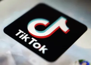 La red social TikTok dejó de funcionar dentro del territorio estadounidense oficialmente a partir de la madrugada de este domingo.