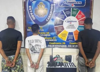 Tres hombres fueron detenidos por posesión de estupefacientes en Parque Valencia. Presuntamente, pertenecían a la banda “El Manuelito”.