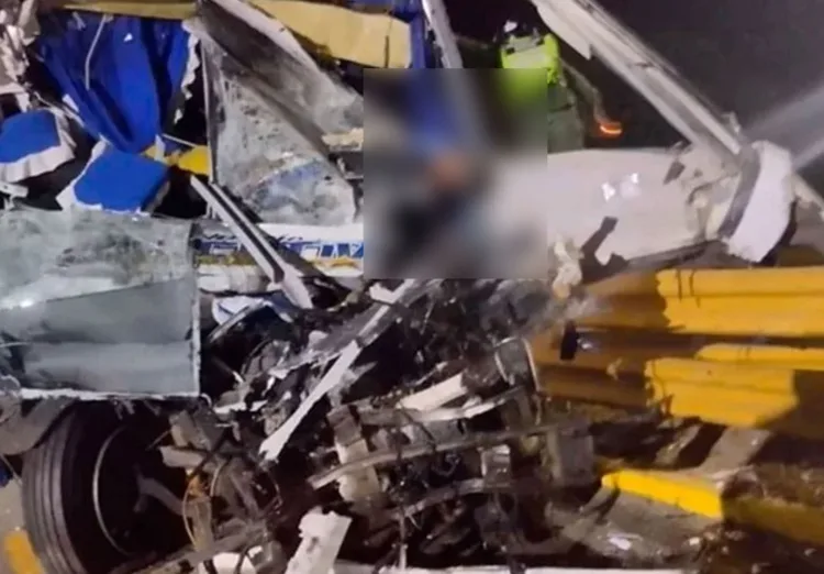 Un accidente automovilístico se registró en la Autopista Regional del Centro durante la madrugada de este lunes 24 de febrero. Se estima que una persona falleció y otras nueve resultaron heridas.