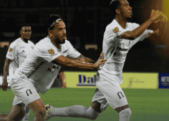 El Carabobo FC derrotó a la Academia Puerto Cabello en condición de visitante, con marcador de 3 goles a 1.