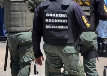 Dos presuntos antisociales fueron abatidos este martes en un enfrentamiento con efectivos de cuerpos de seguridad del Estado en sector 12 de Las Palmitas.