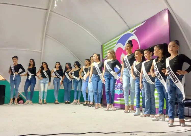 El evento de imposición de bandas a las candidatas del reinado de las fiestas de Carnaval 2025 de Los Guayos tuvo lugar recientemente
