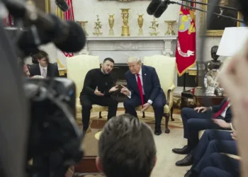 Trump y Zelenskyy suspendieron reunión. Foto APNews