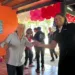 Un grupo de estudiantes de la promoción 24 de la Unidad Educativa San Diego de Alcalá preparo una fiesta para los abuelos del Centro Recreacional del Adulto Mayor “Juan Pablo II”, como parte de su labor social.